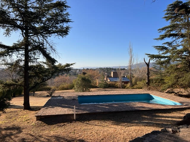 EXCELENTE PROPIEDAD EN PARQUE SIQUIMAN CON VISTA AL LAGO Y 8.000 Mts2 !!