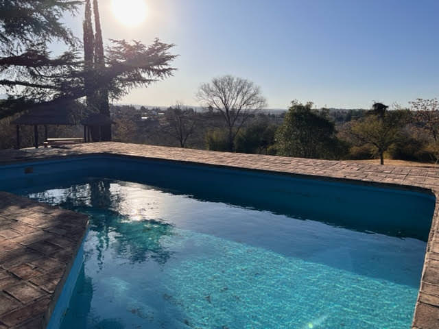 EXCELENTE PROPIEDAD EN PARQUE SIQUIMAN CON VISTA AL LAGO Y 8.000 Mts2 !!