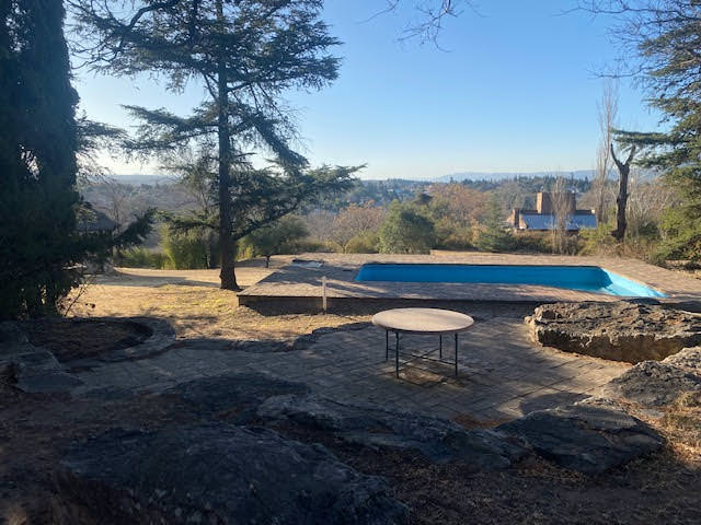 EXCELENTE PROPIEDAD EN PARQUE SIQUIMAN CON VISTA AL LAGO Y 8.000 Mts2 !!