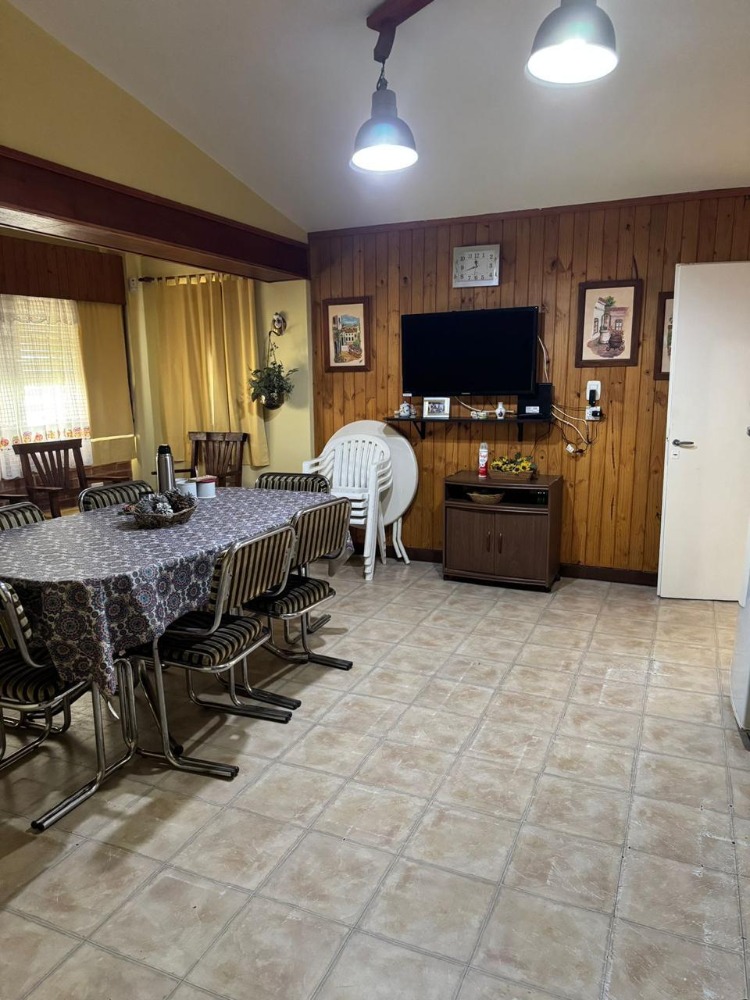 CASA + 2 CABAÑAS CON PILETA