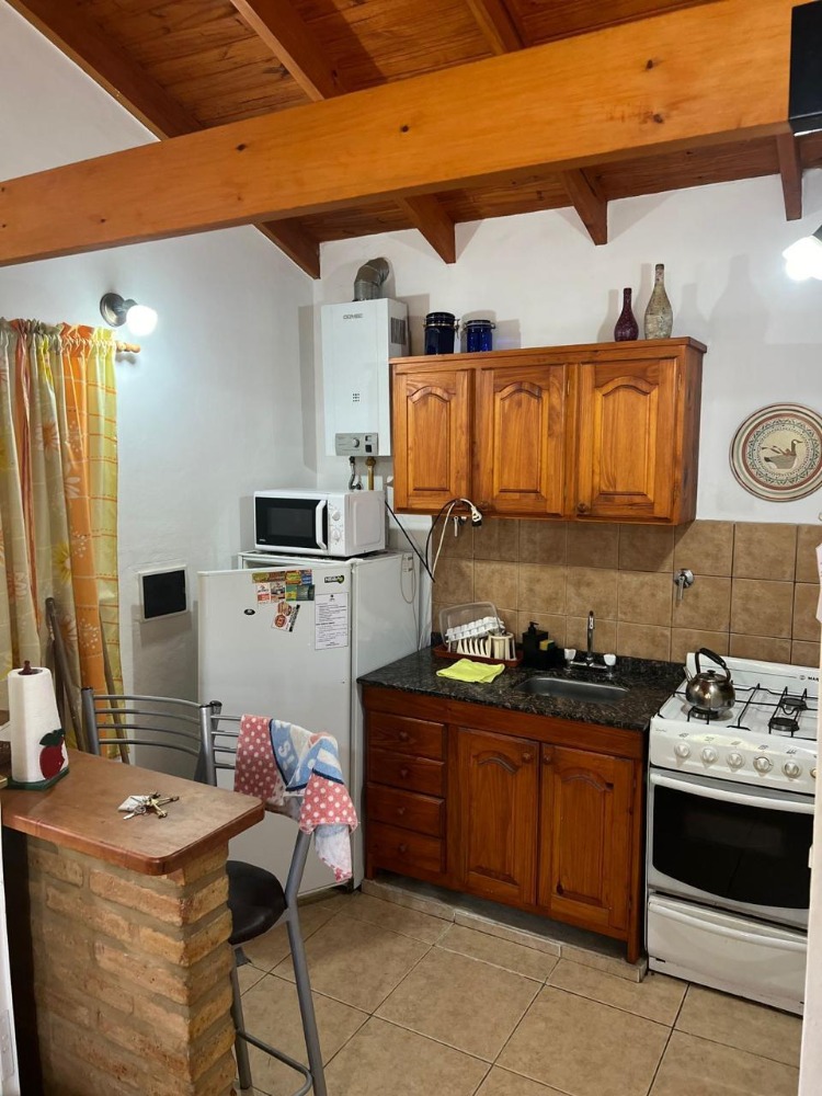 CASA + 2 CABAÑAS CON PILETA