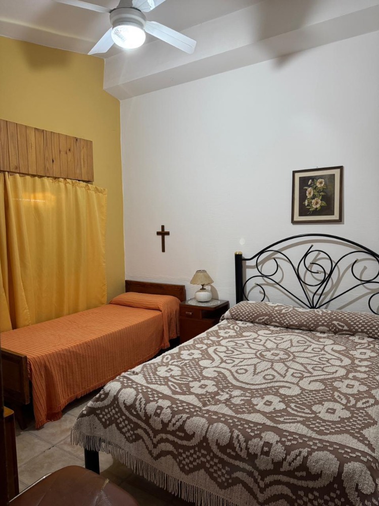 CASA + 2 CABAÑAS CON PILETA