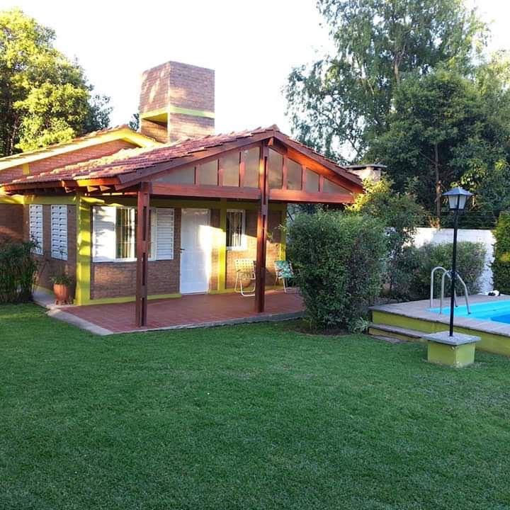 CASA + 2 CABAÑAS CON PILETA