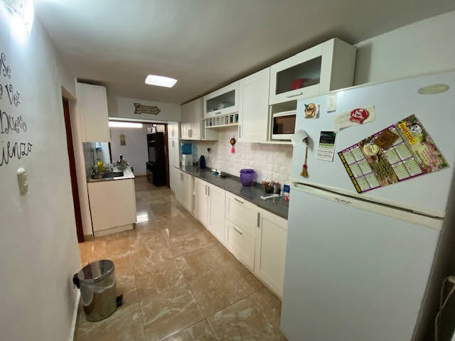 CHALET INTERNO DE 2 DORMITORIOS CON QUINCHO !!