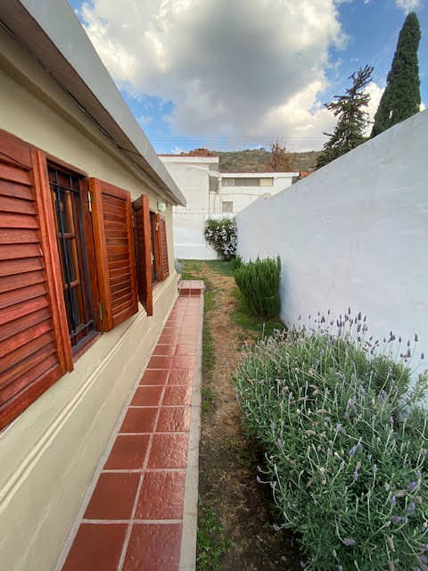 CHALET INTERNO DE 2 DORMITORIOS CON QUINCHO !!