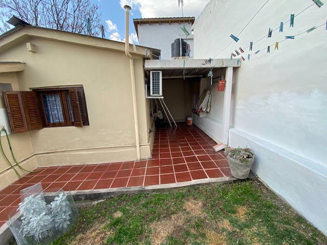 CHALET INTERNO DE 2 DORMITORIOS CON QUINCHO !!