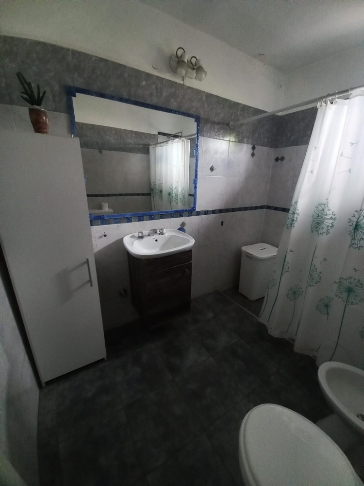 HERMOSA CASA EN PARQUE SIQUIMAN