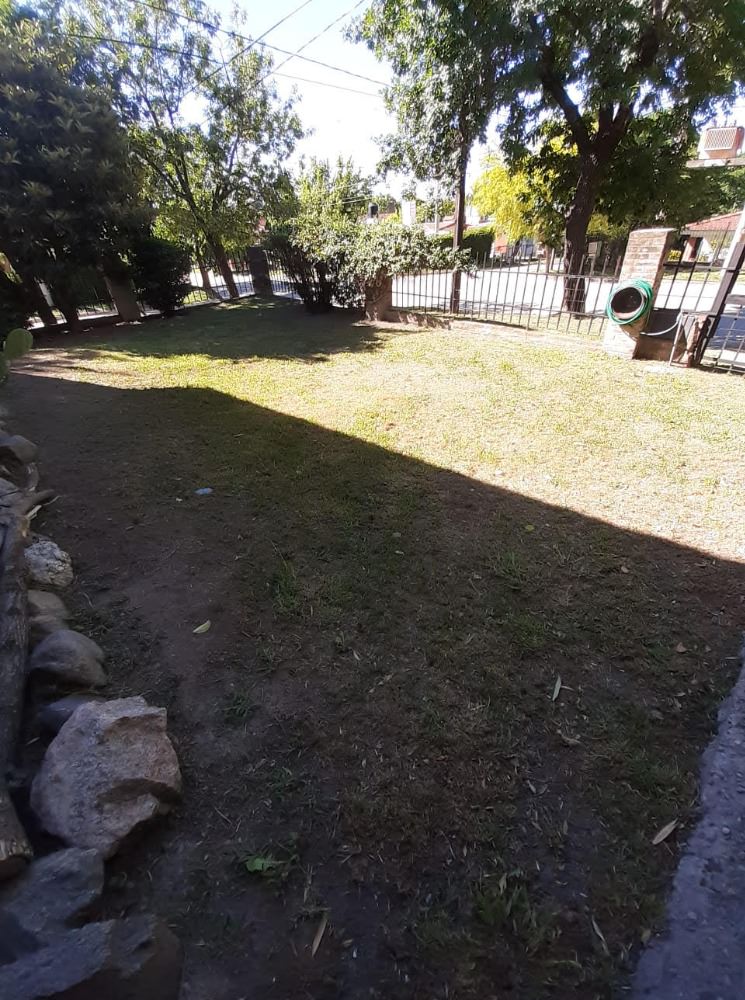 CASA CON PILETA