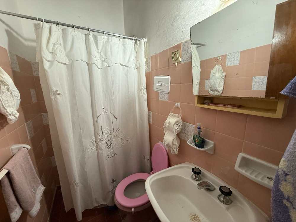 CASA CON PILETA
