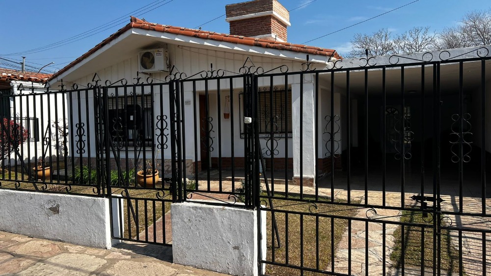 CASA + DEPARTAMENTO