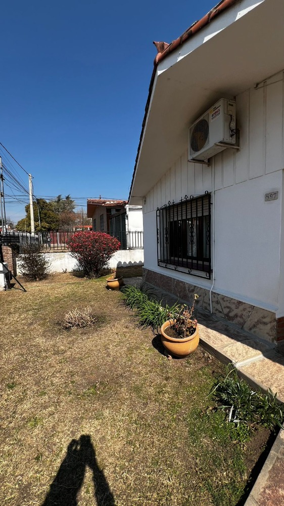 CASA + DEPARTAMENTO