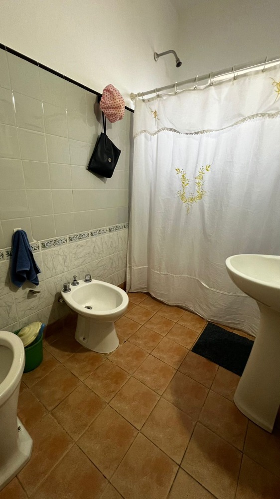 CASA + DEPARTAMENTO