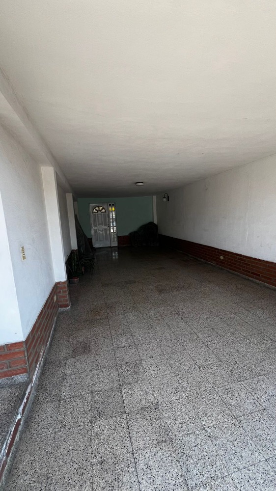 CASA + DEPARTAMENTO
