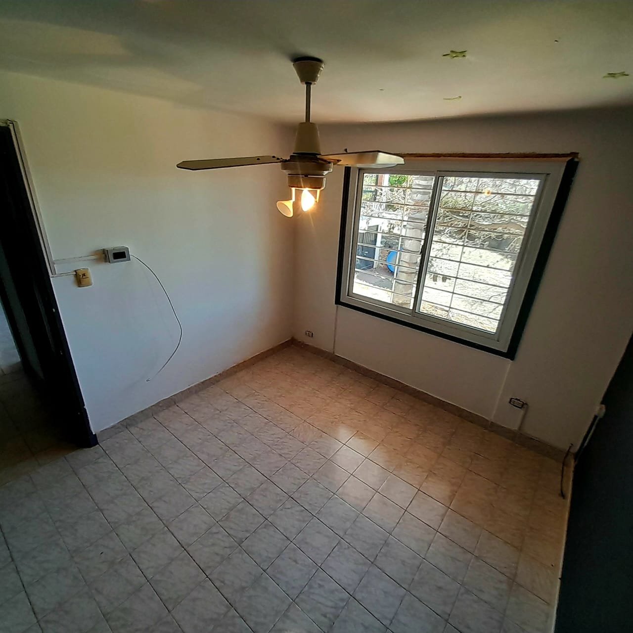 CASA CON PILETTA Y VISTA