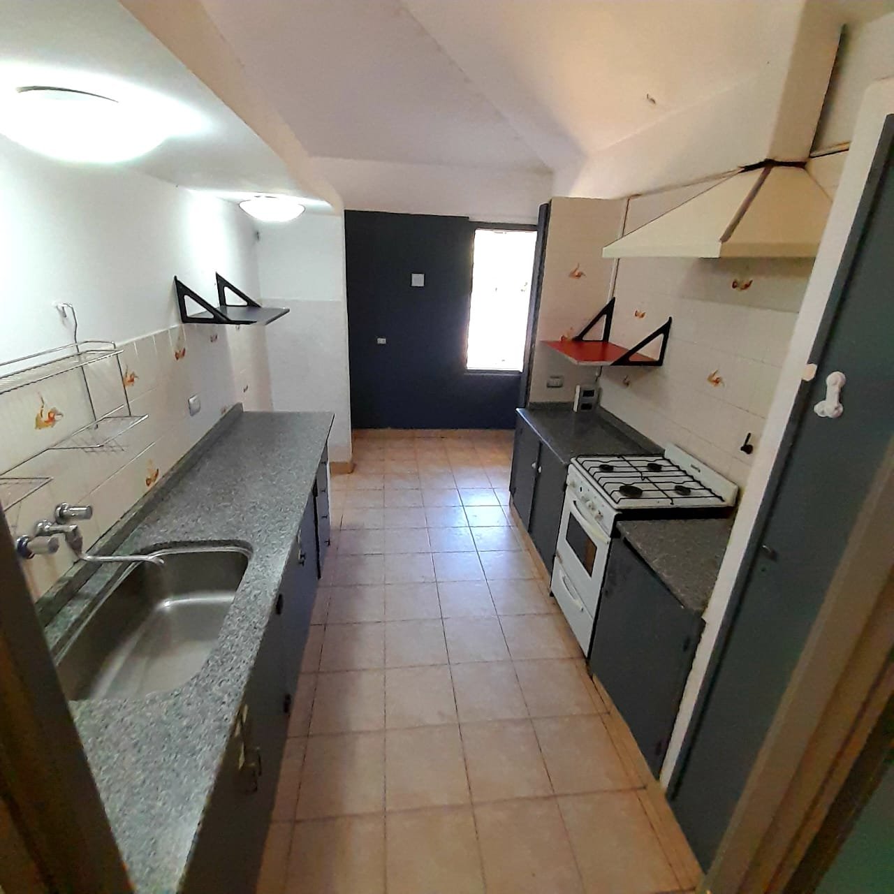 CASA CON PILETTA Y VISTA