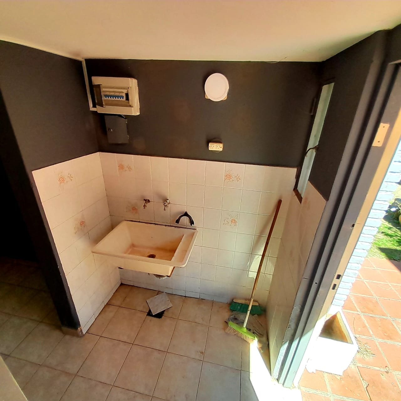 CASA CON PILETTA Y VISTA