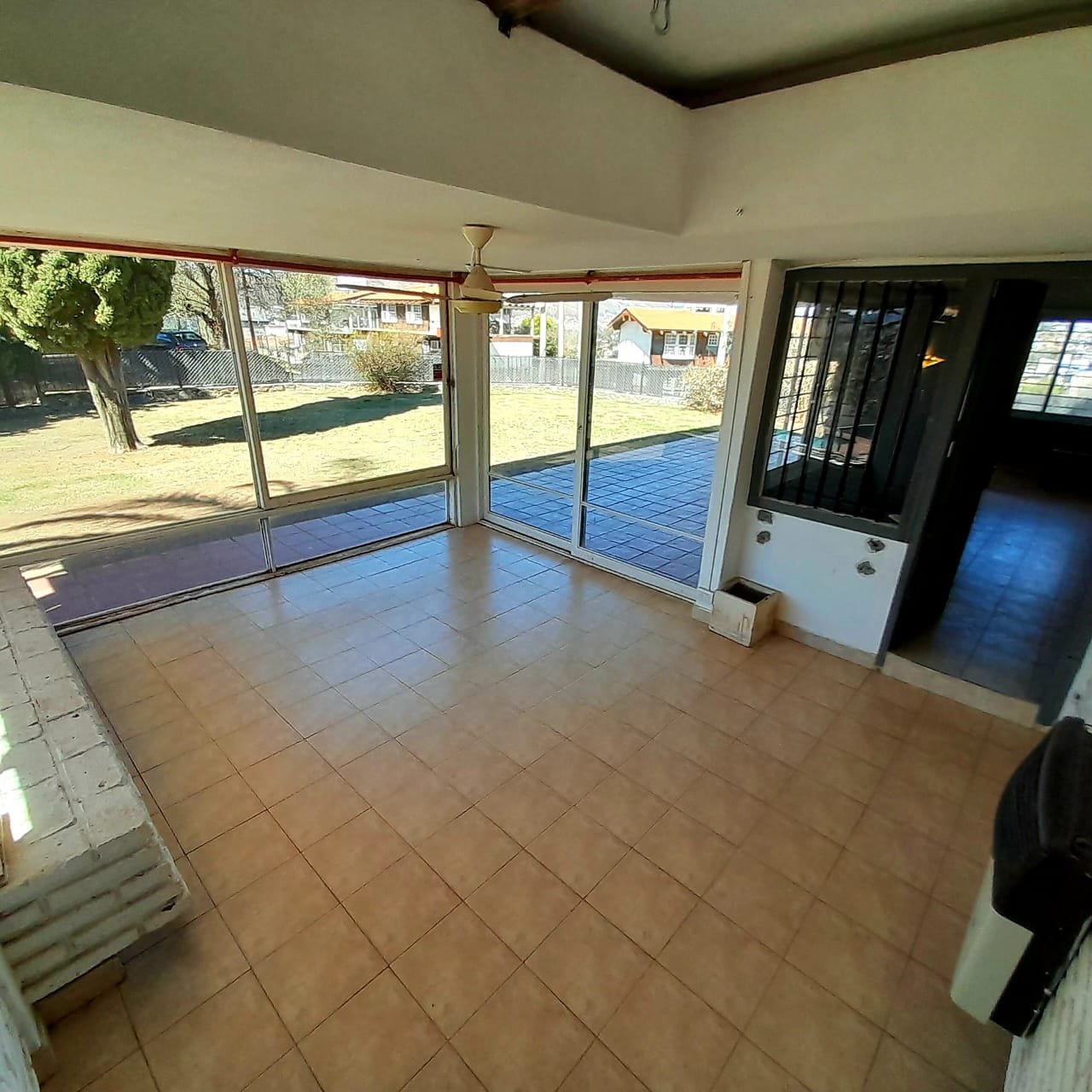 CASA CON PILETTA Y VISTA