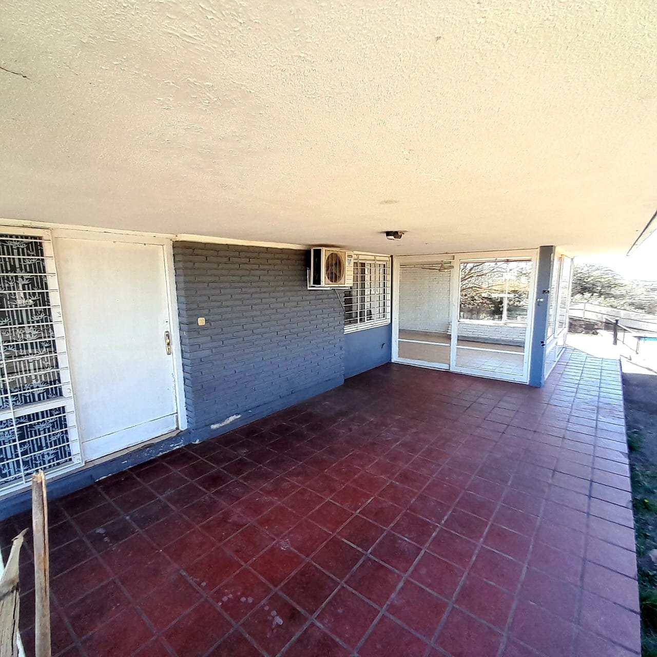 CASA CON PILETTA Y VISTA