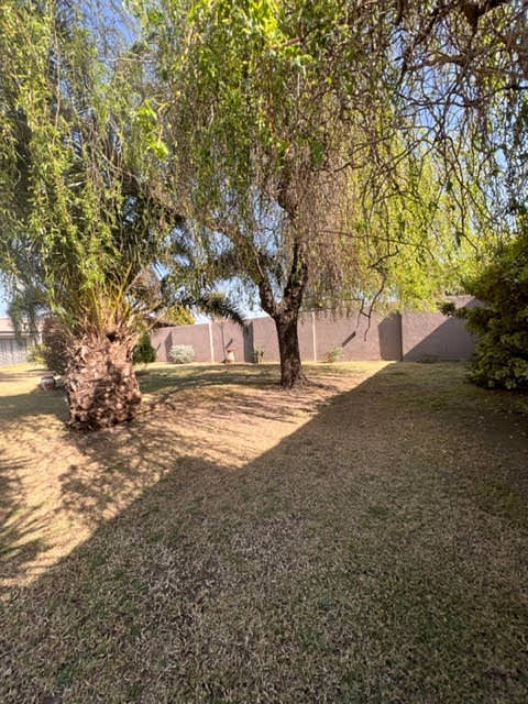 CASA DE CATEGORIA DE 1 PLANTA Y GRAN JARDIN 