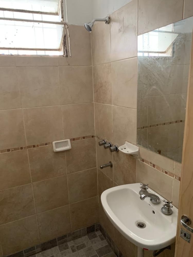 CHALET DE 3 DORMITORIOS CON PILETA 
