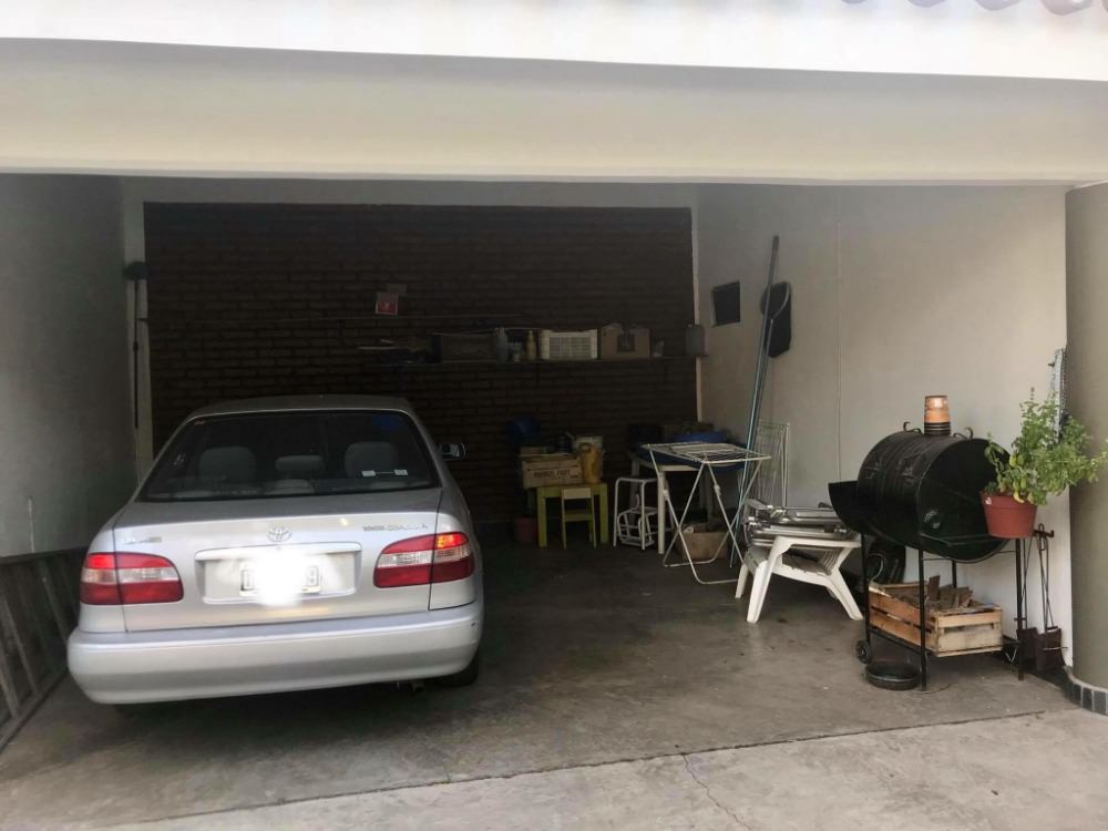 EXCELENTE PROPIEDAD DE CATEGORÍA CERCA DEL CENTRO 