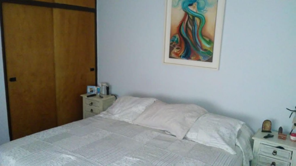 CASA CON PILETA EN BARRIO COSTA AZUL