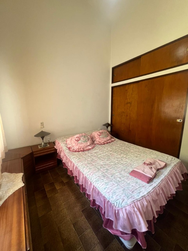 CASA 2 DORMITORIOS