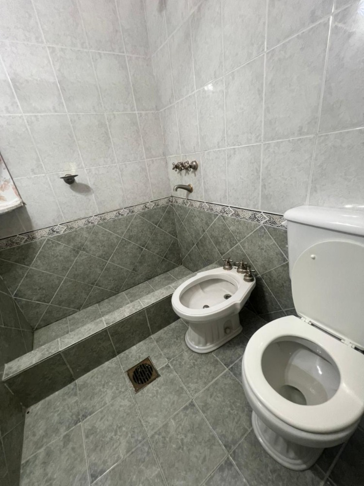 CASA 2 DORMITORIOS