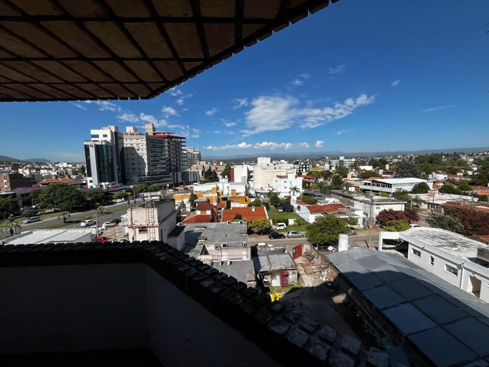 DEPARTAMENTO EN VENTA EXCELENTE UBICACION