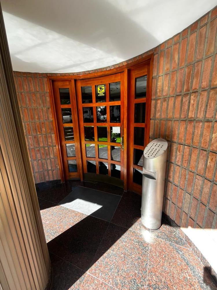 DEPARTAMENTO EN VENTA EXCELENTE UBICACION