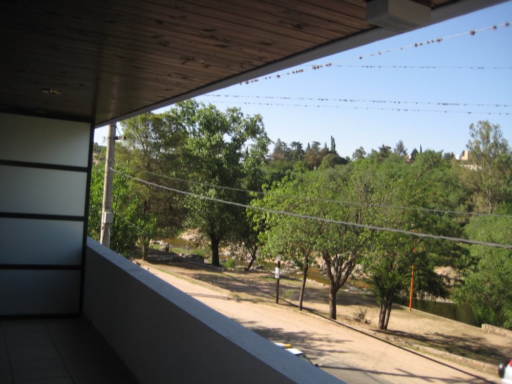 OPORTUNIDAD DEPARTAMENTO CON VISTA FRENTE AL RÍO 