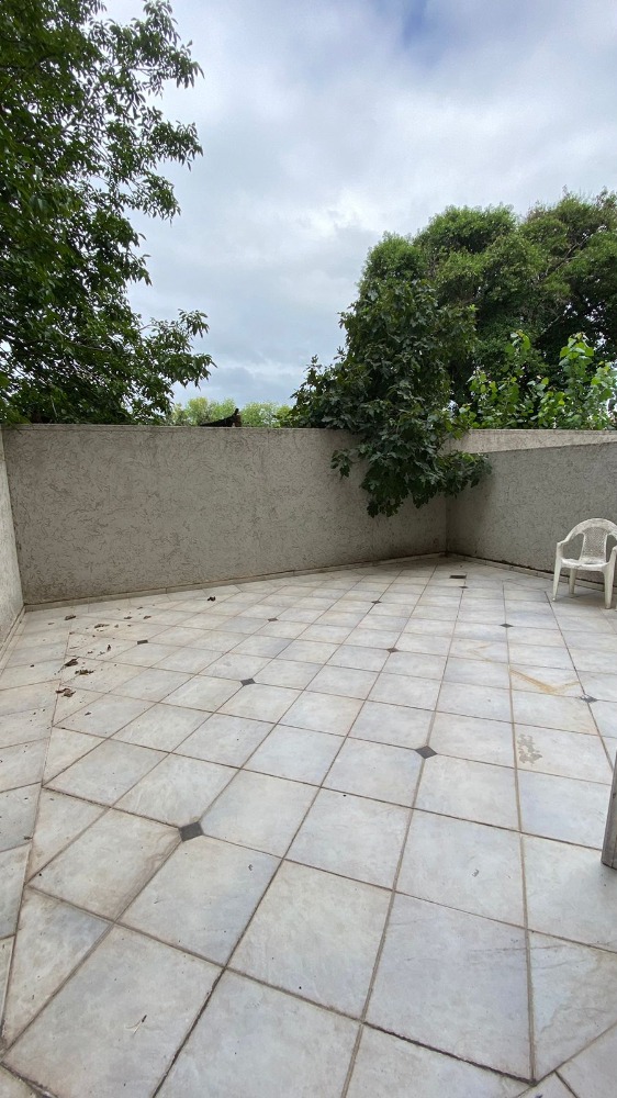 DEPARTAMENTO EN PLANTA BAJA CON GRAN PATIO !!
