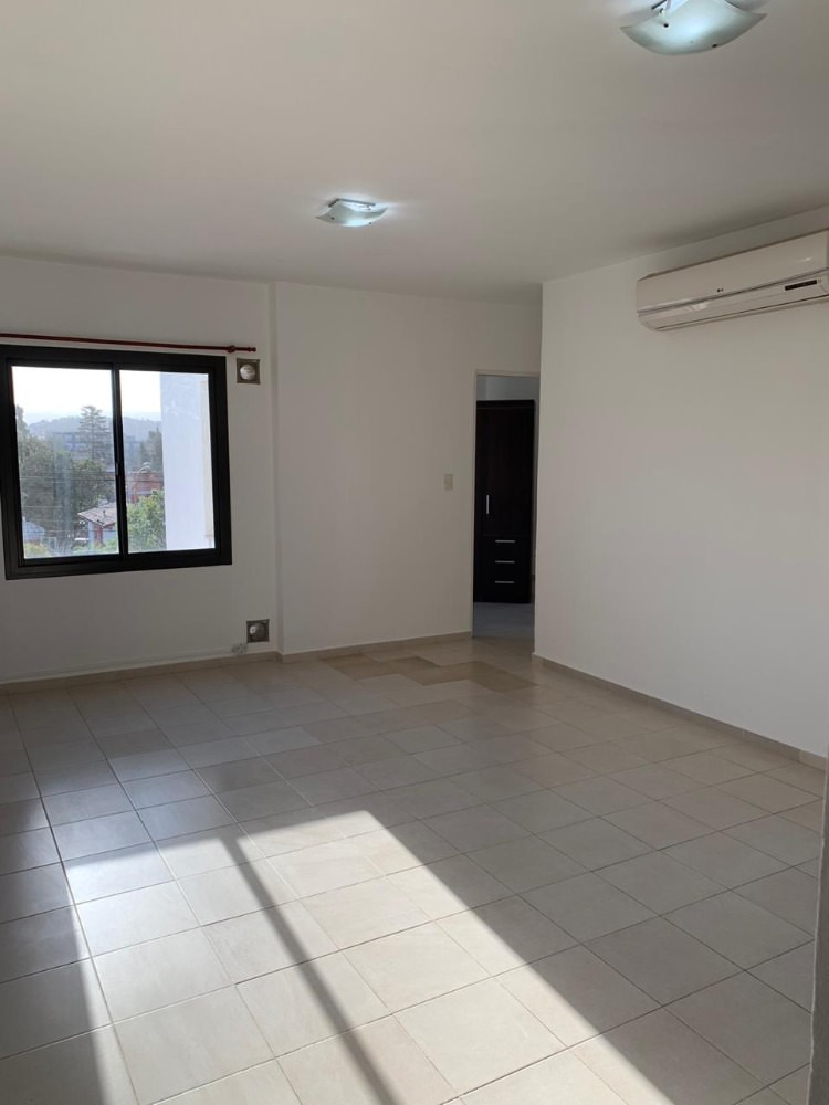 DEPARTAMENTO CON COCHERA A POCAS CUADRAS DEL CENTRO