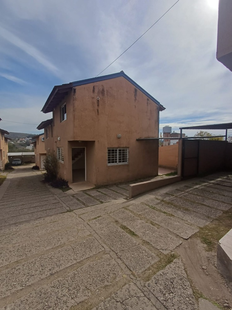DUPLEX EN COMPLEJO 2 DORMITORIOS
