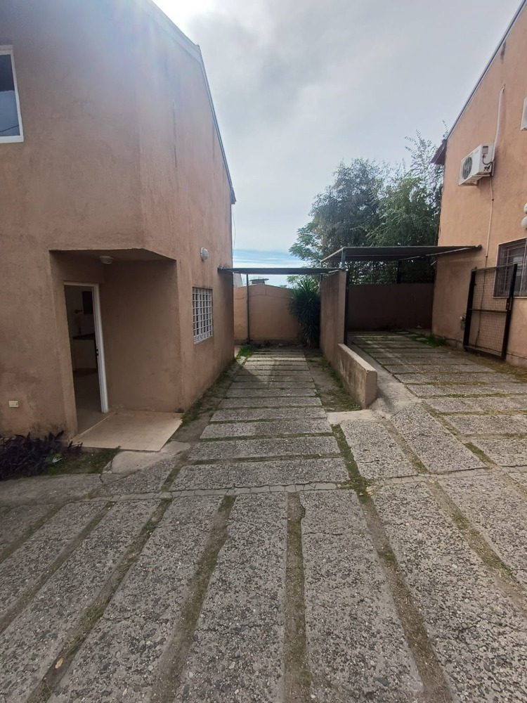 DUPLEX EN COMPLEJO 2 DORMITORIOS