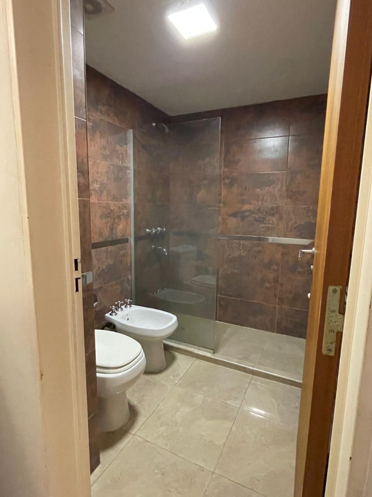 DEPTO 1 DORMITORIO CON COCHERA