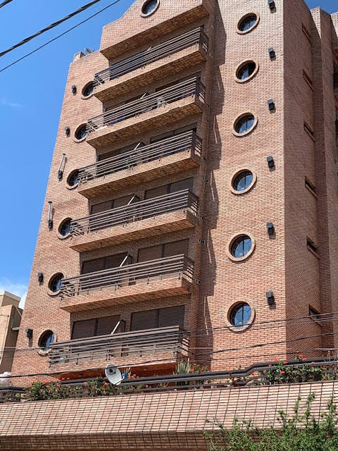 DEPARTAMENTO PLENO CENTRO, 2 DORMITORIOS CON COCHERA