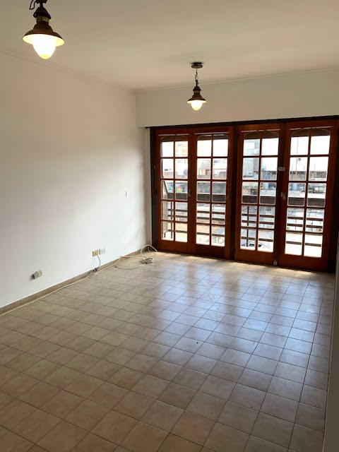 DEPARTAMENTO PLENO CENTRO, 2 DORMITORIOS CON COCHERA