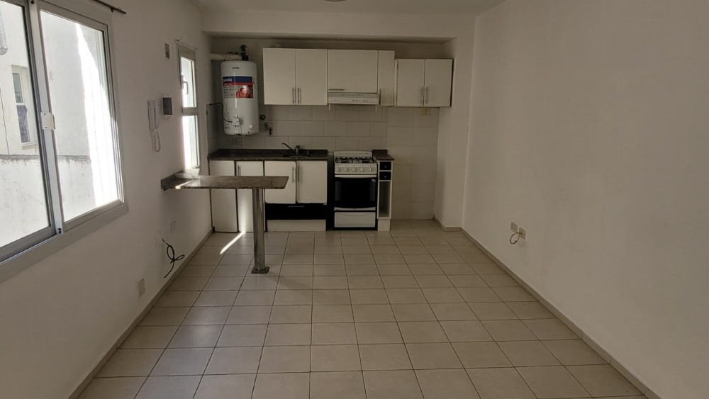 DEPARTAMENTO CON PILETA 