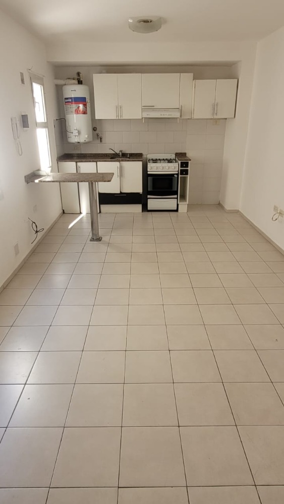 DEPARTAMENTO CON PILETA 