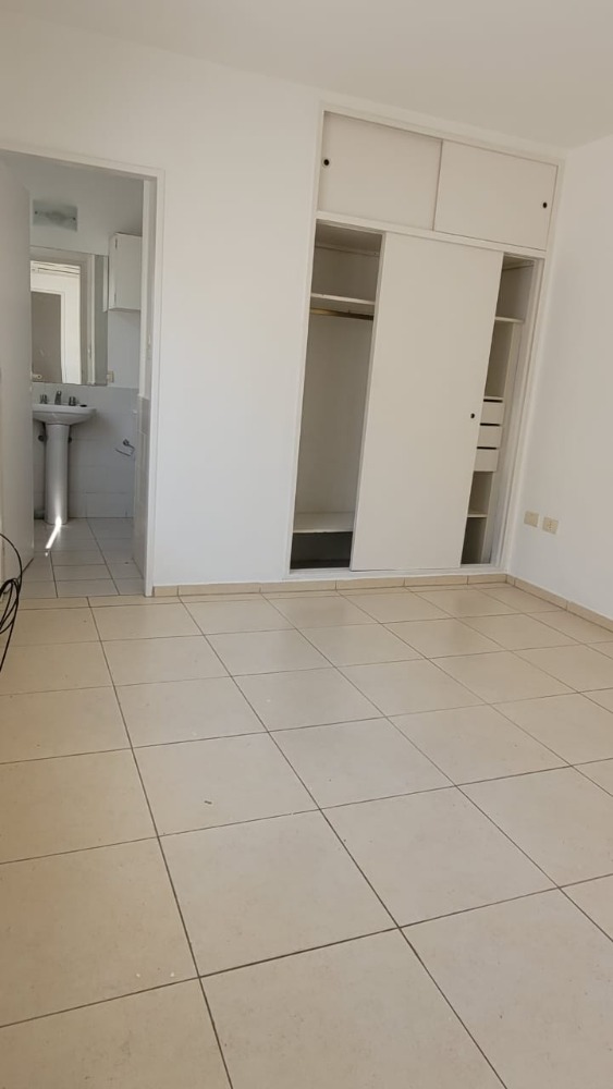 DEPARTAMENTO CON PILETA 
