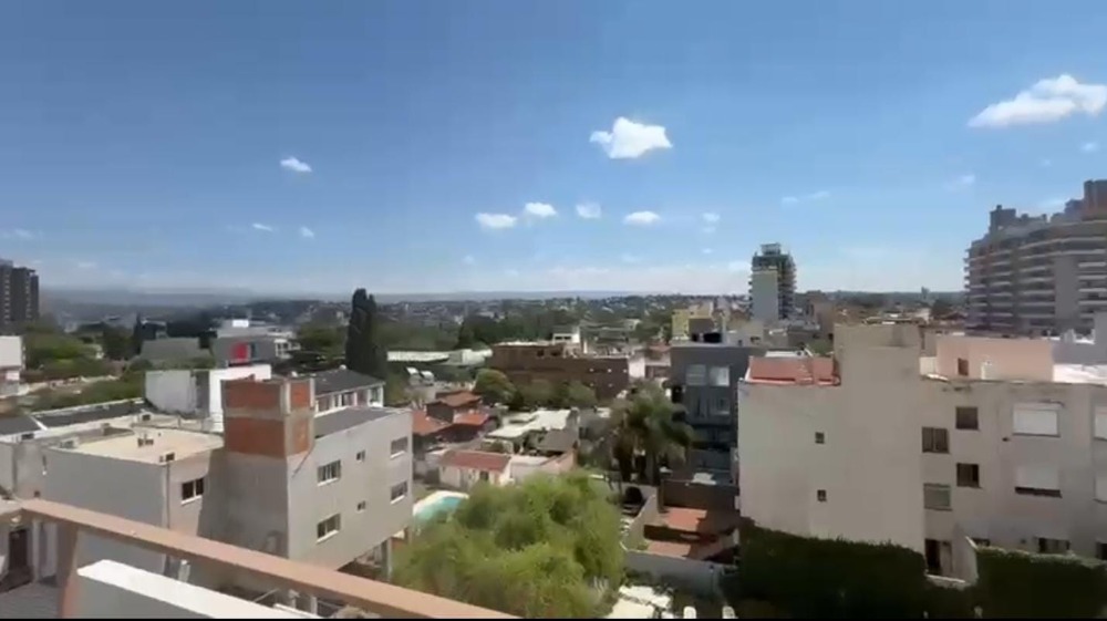 DEPTO CON PILETA EDIFICIO CATEGORIA