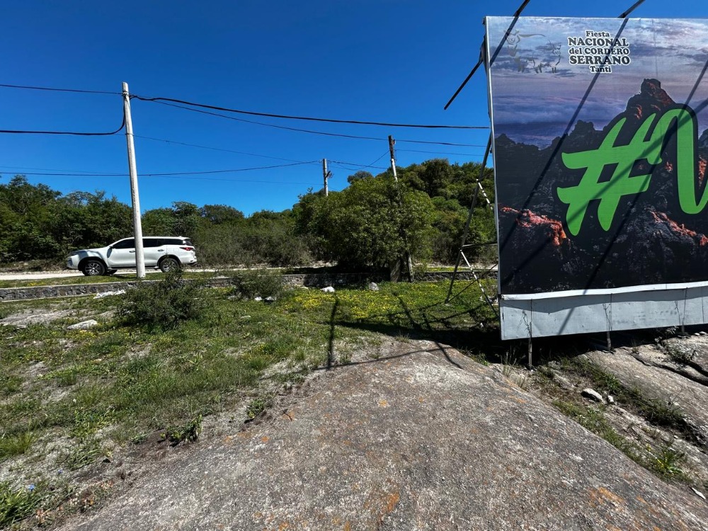 LOTE EN EXCELENTE UBICACION SOBRE LA RUTA !!