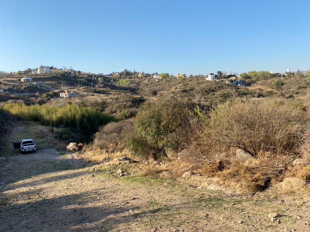 TERRENO EN VILLA DEL LAGO !!