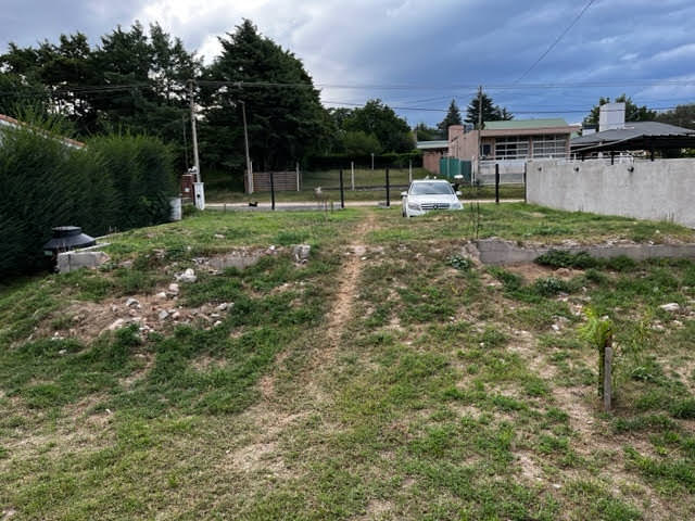 TERRENO CON MEJORAS EN SAN ANTONIO !!