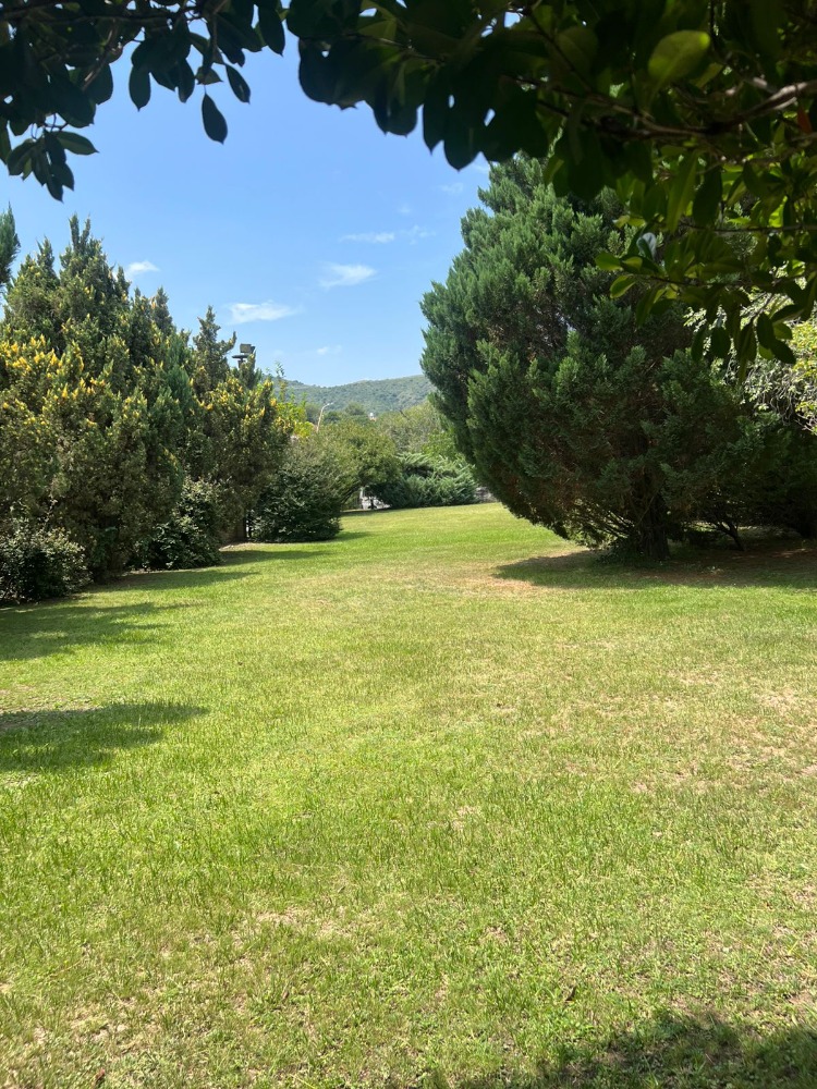 LOTE FRENTE AL RIO 
