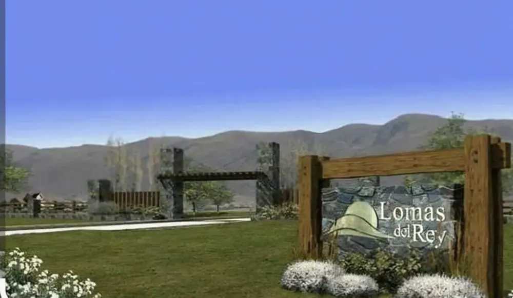 LOTE EN LOMAS DEL REY