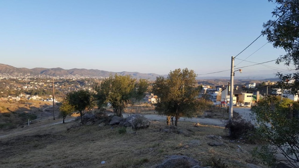 TERRENO CON VISTA EN VILLA DEL LAGO