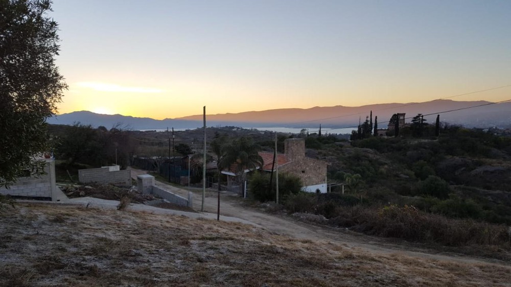 TERRENO CON VISTA EN VILLA DEL LAGO