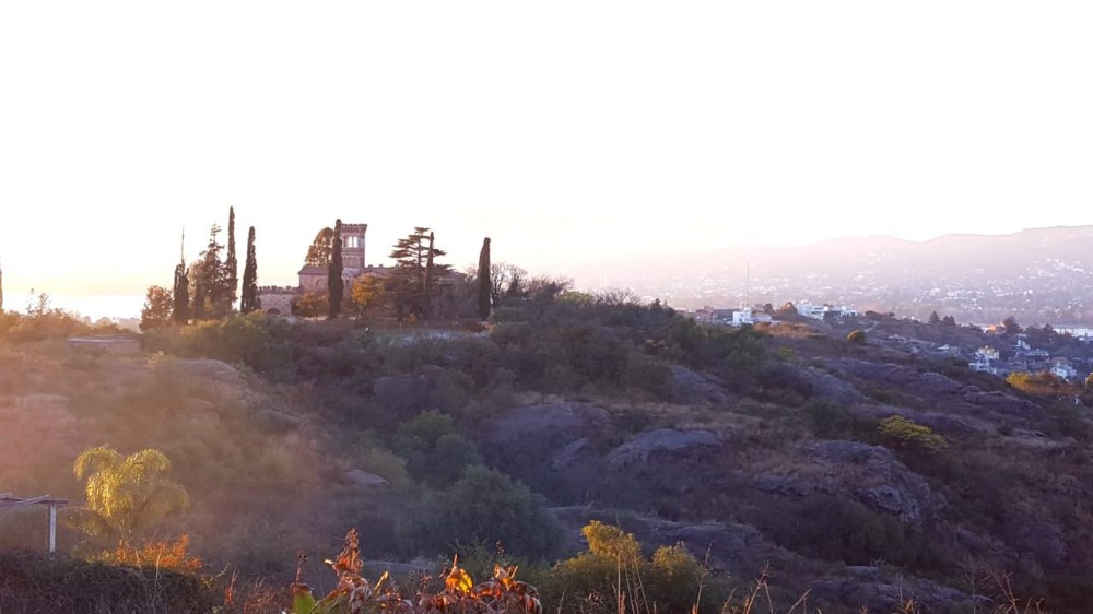 TERRENO CON VISTA EN VILLA DEL LAGO